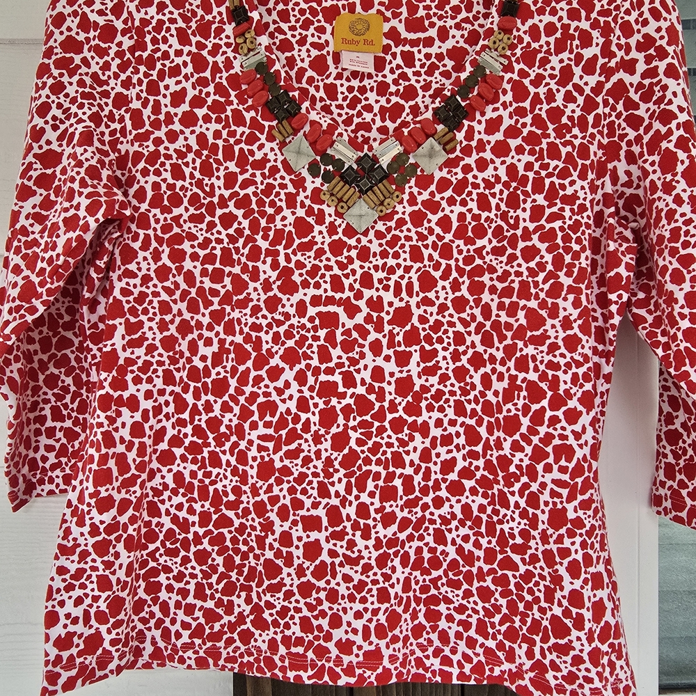 Ruby Rd. Red and White Patterned Blouse